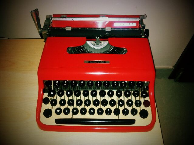 lettera 22 rossa